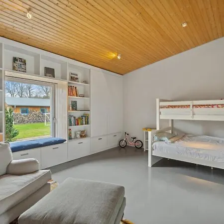 Annenwalde 4 Bedrooms With Sauna