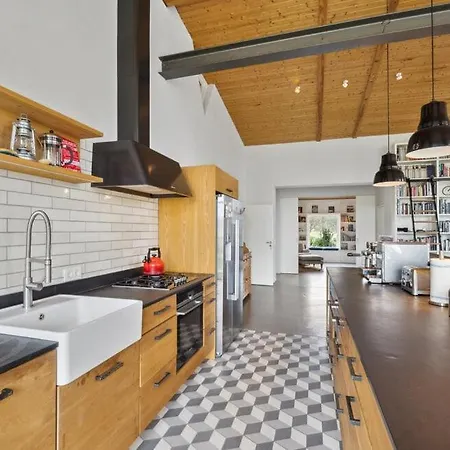 Annenwalde 4 Bedrooms With Sauna *