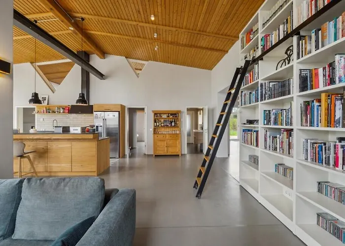 Annenwalde 4 Bedrooms With Sauna *