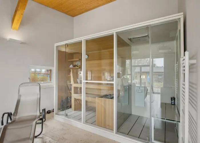 Annenwalde 4 Bedrooms With Sauna Feriehus Templin